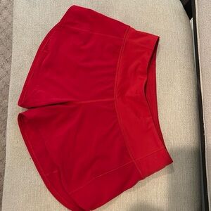 Lululemon Mid-rise Speed-Up lined shorts 4” inseam. Size 4